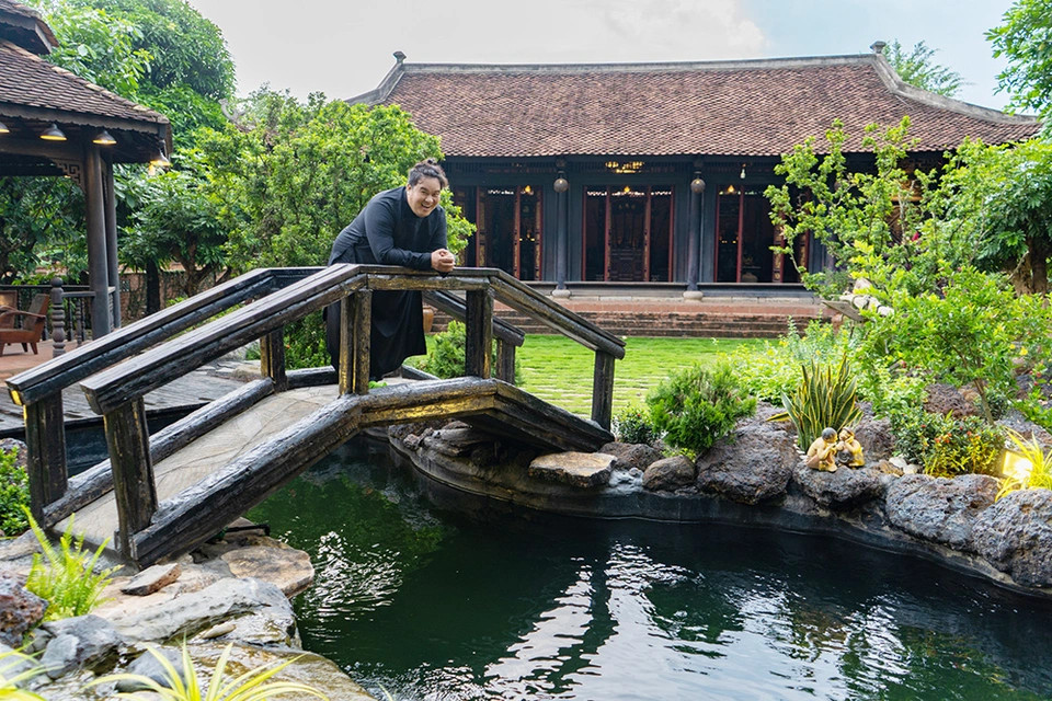 Khám Phá Biệt Phủ 100 Tỷ Đồng: Không Gian Sang Trọng và Độc Đáo - Ảnh 1.