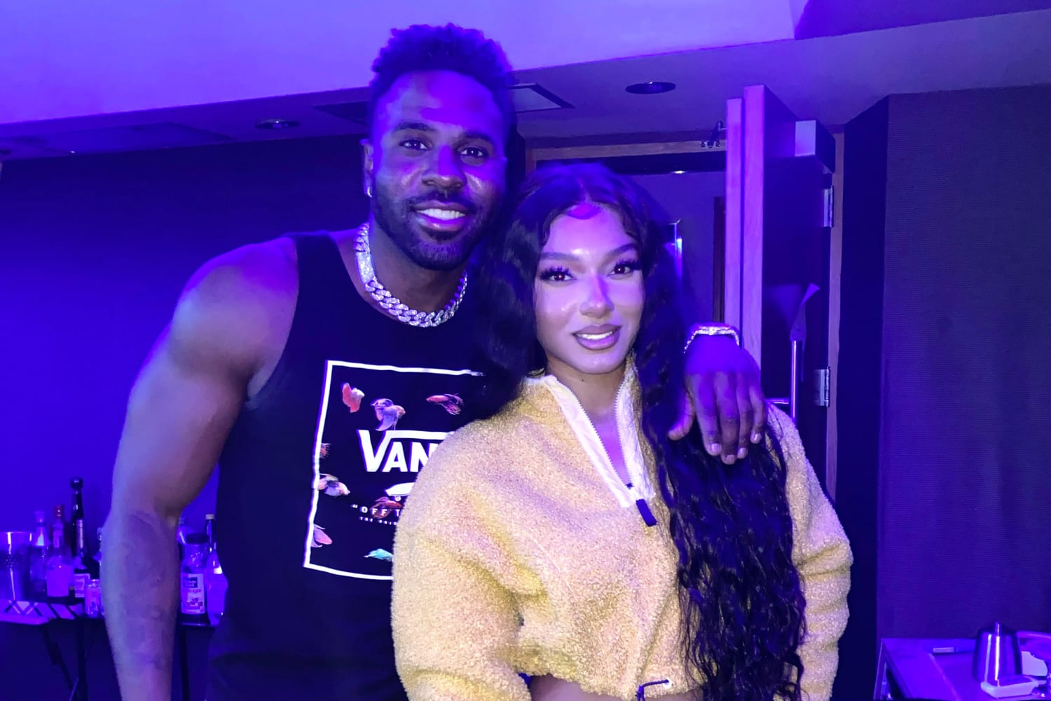 Emaza tố cáo Jason Derulo