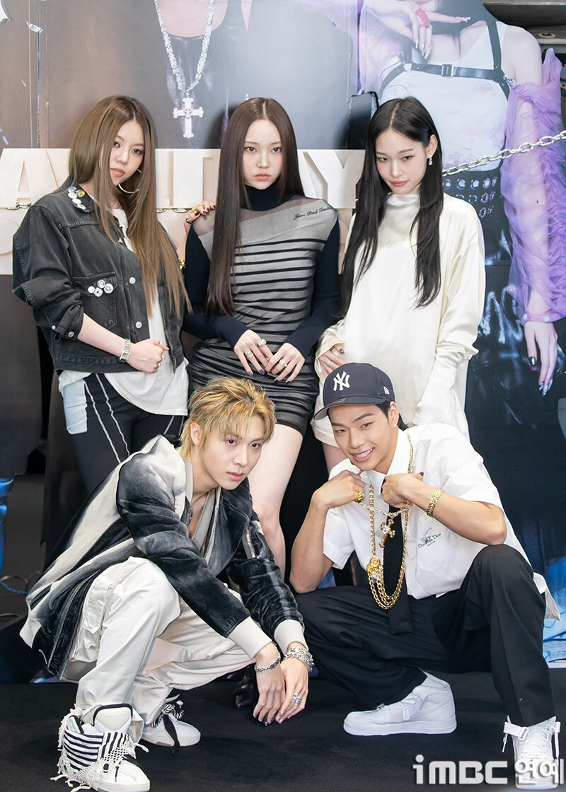 Tiểu thư tài phiệt giúp tân binh “quái vật” thoát kiếp flop, đánh bật cả 2 nhóm kế nhiệm BLACKPINK?- Ảnh 15.