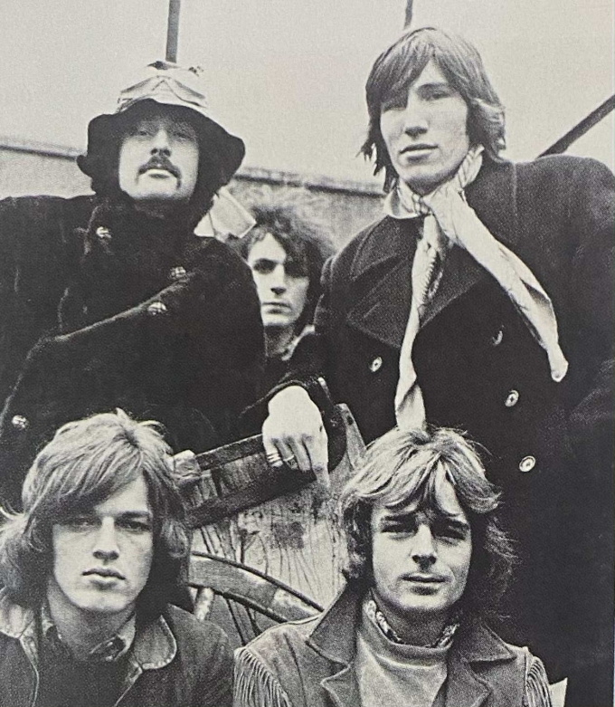 Bức ảnh Pink Floyd đủ năm thành viên vào tháng 1/1968.