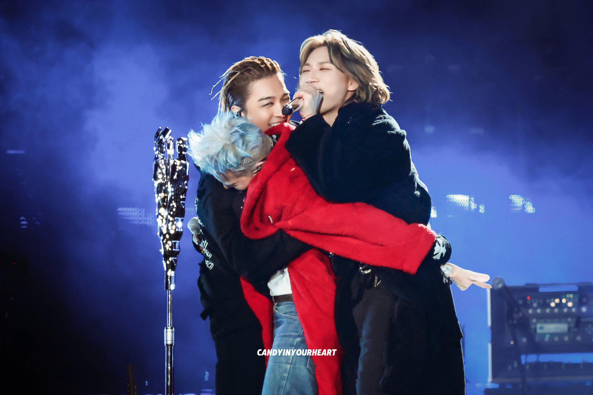 Sự cố gây tranh cãi tại concert của G-Dragon khiến fan phẫn nộ - Ảnh 7.