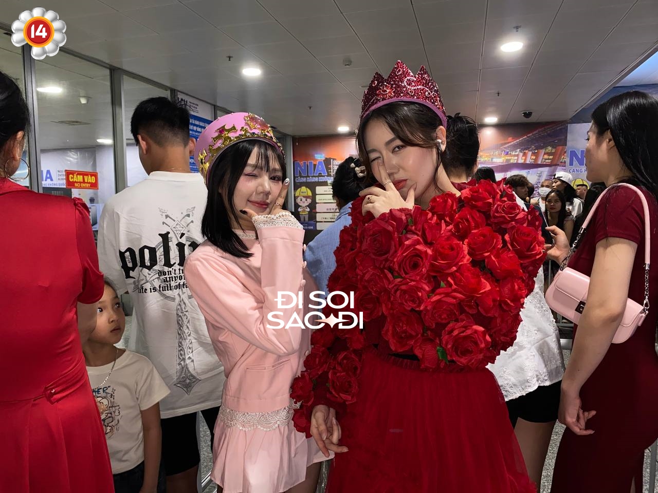 G-Dragon cosplay tại sân bay