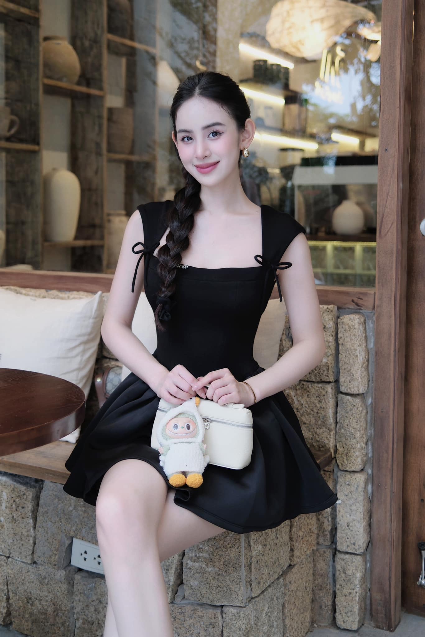 Hương Liên trong đám hỏi