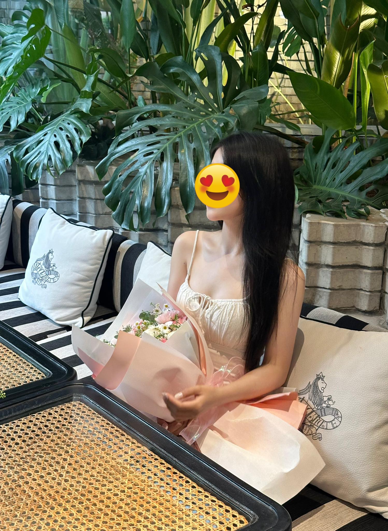 Cô gái bí ẩn trong lòng Lê Tuấn Khang - Ảnh 4.