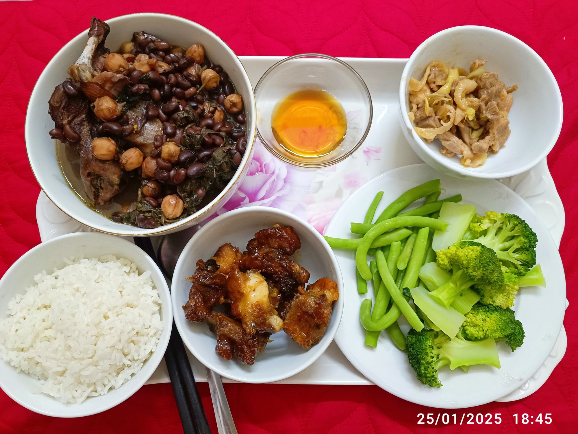 Câu chuyện hạnh phúc của cô giáo trẻ và gia đình chồng tâm lý - Ảnh 3.
