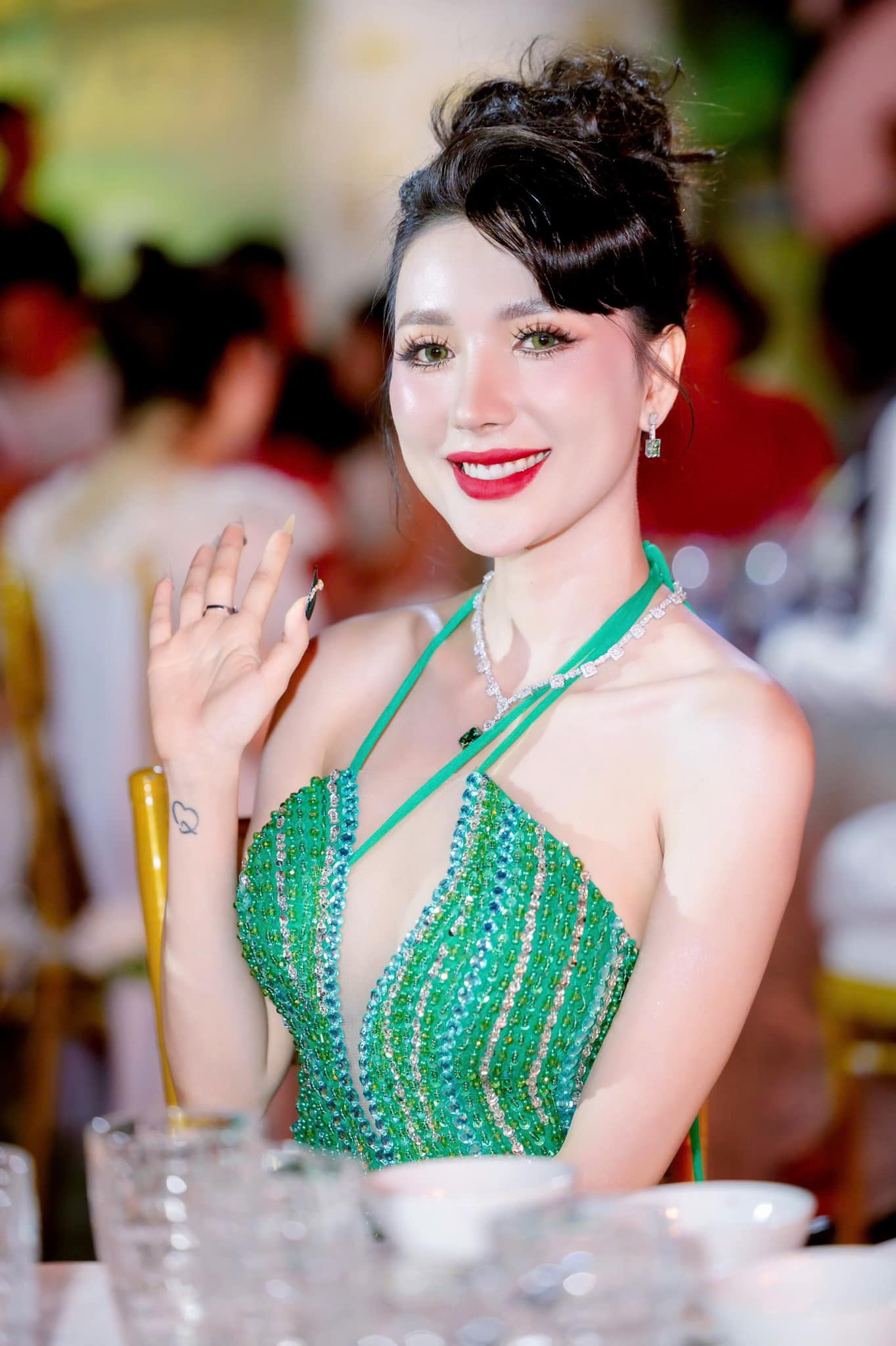 Bí ẩn cuộc sống hôn nhân của Ngân Collagen và chồng liên quan đến biệt thự 500 tỷ đồng?- Ảnh 5.