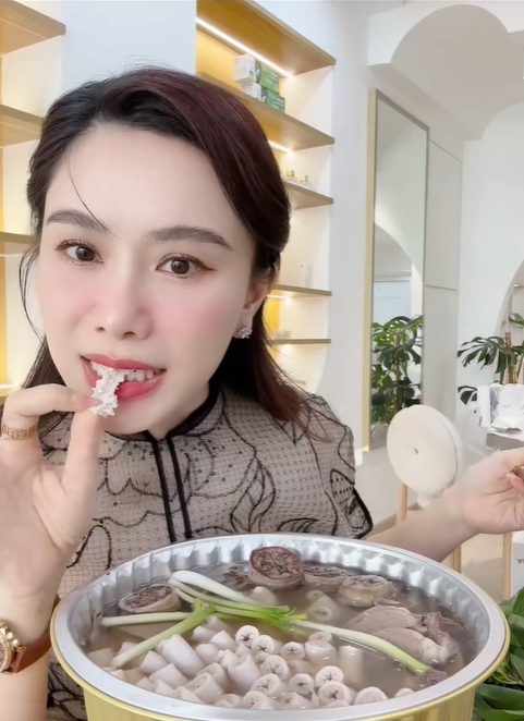MC Anh Thơ thử lòng se điếu - Ảnh 2.