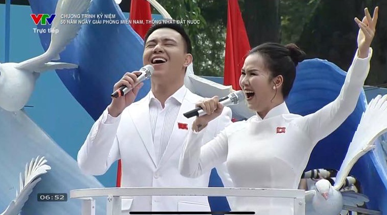 Đông Hùng và Võ Hạ Trâm tại đại lễ 30/4