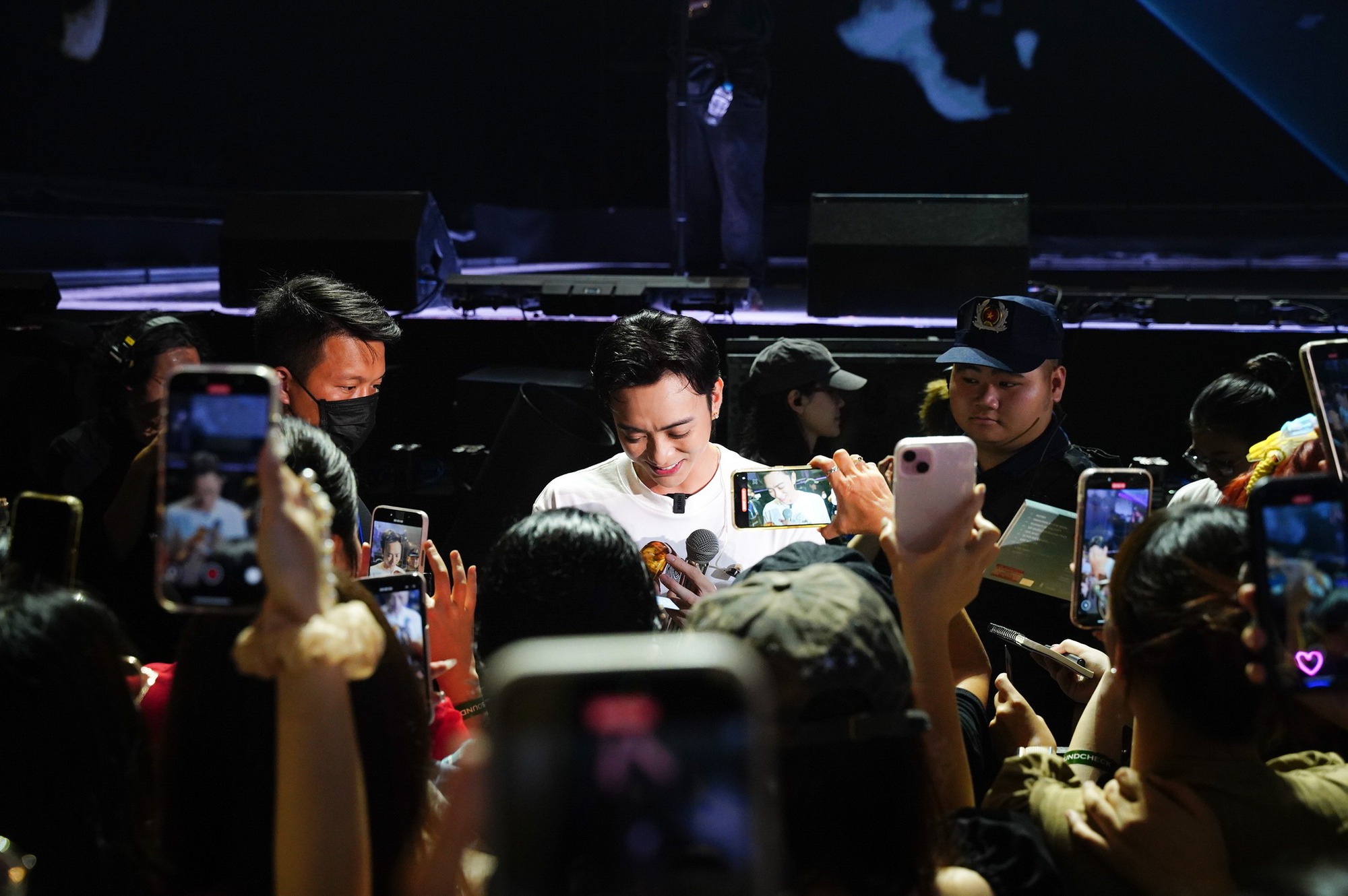 SOOBIN thể hiện tài năng đa dạng trong concert đầu tay.