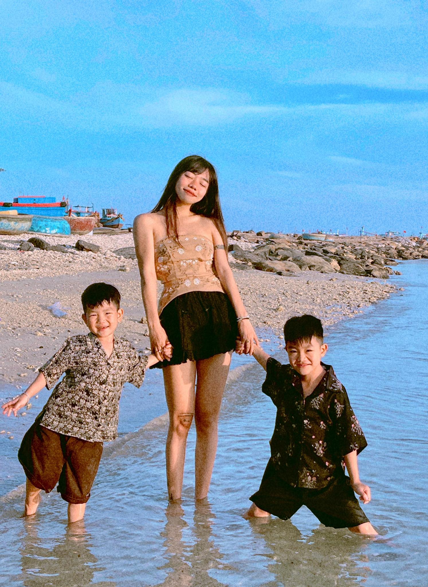 Mẹ đơn thân và hành trình khám phá đảo Phú Quý cùng hai con trai - Ảnh 4.