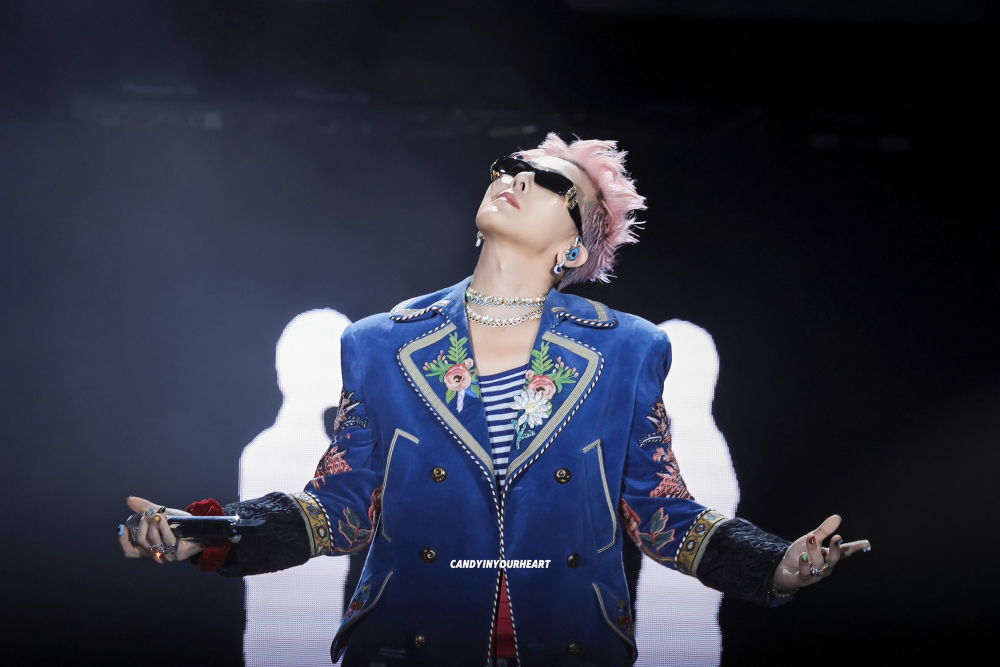 Khoảnh khắc G-Dragon tại lễ hội âm nhạc - Ảnh 5.