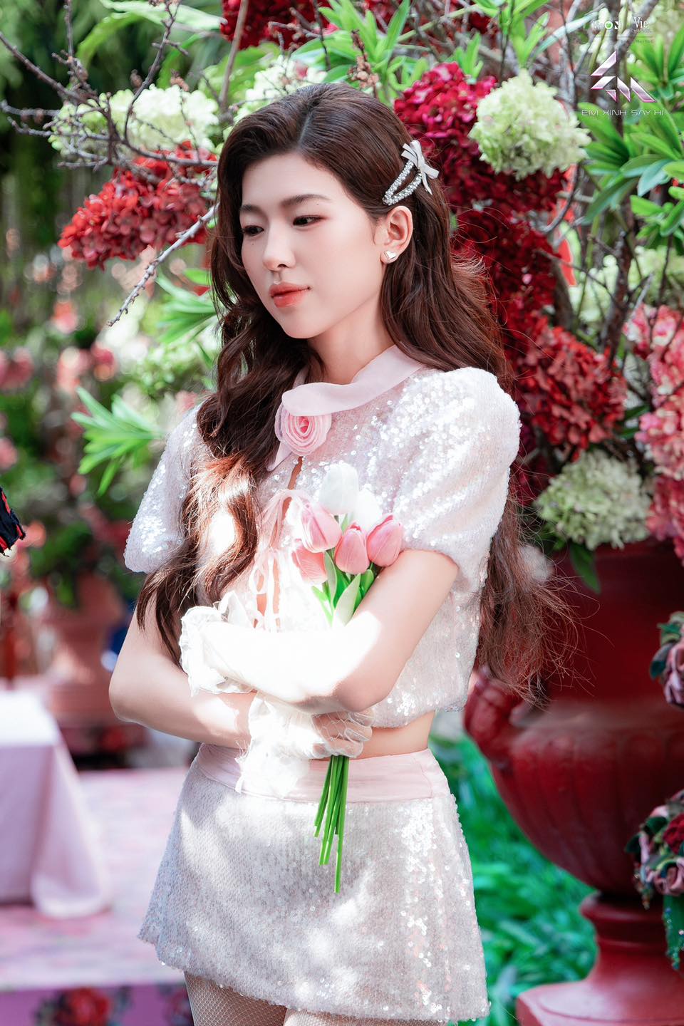 Giọt nước mắt của người đẹp gây sốt mạng xã hội- Ảnh 6.