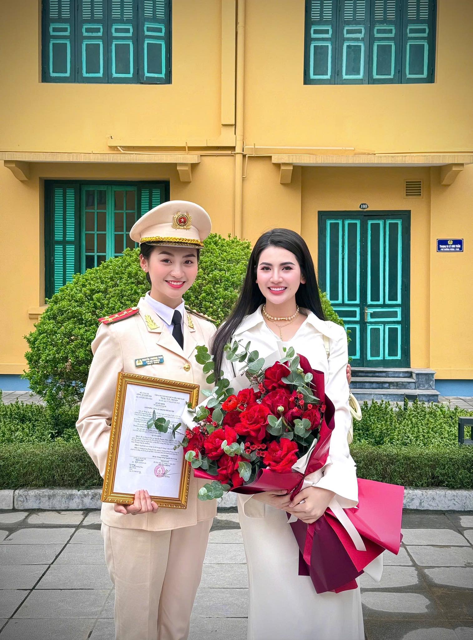 Nữ Đại úy xuất sắc đánh bại nhóm “quái xế” tại Hồ Gươm: Tài năng võ thuật và hình ảnh đời thường gây ấn tượng - Ảnh 9.