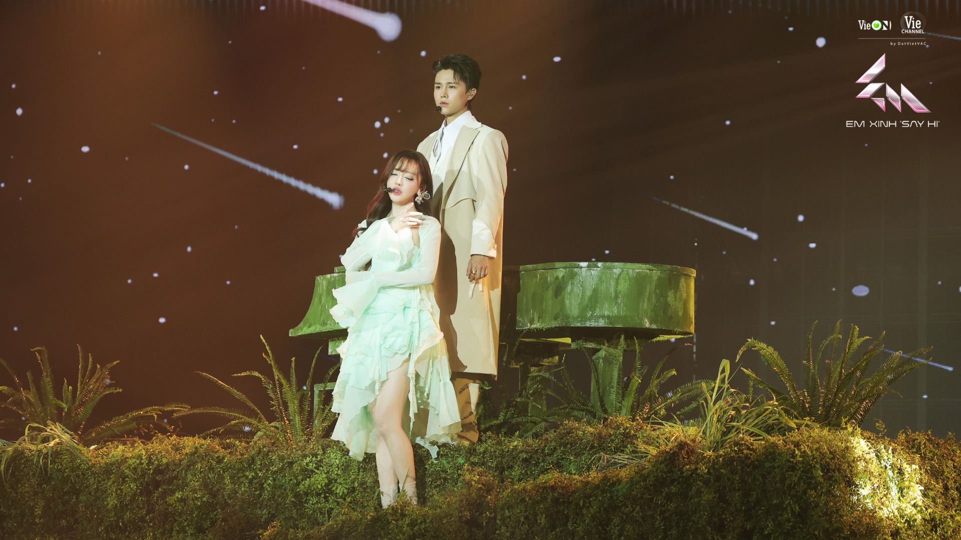 Bích Phương tại Chung kết Em Xinh