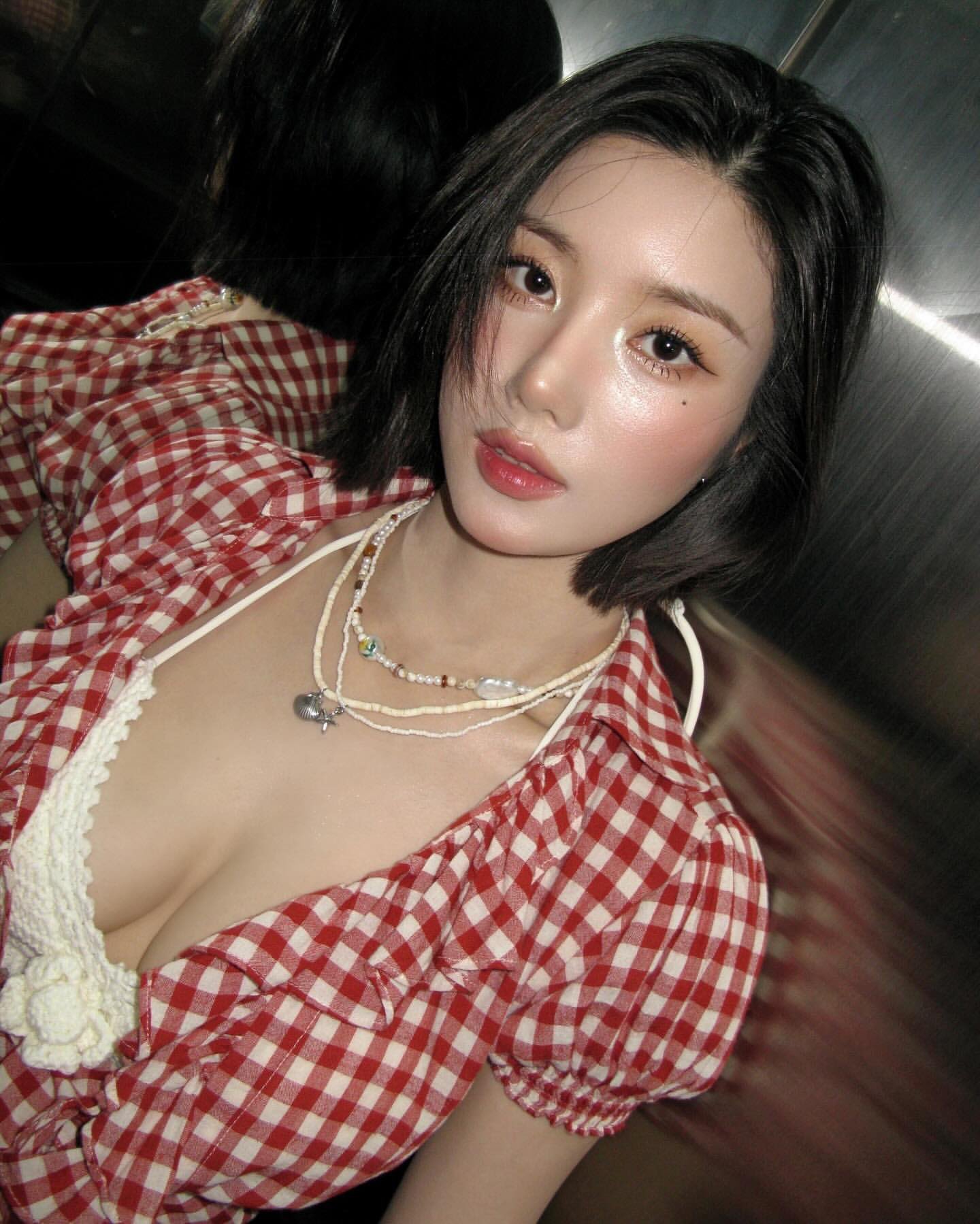 Kwon Eunbi bảo vệ bản thân trước tranh cãi
