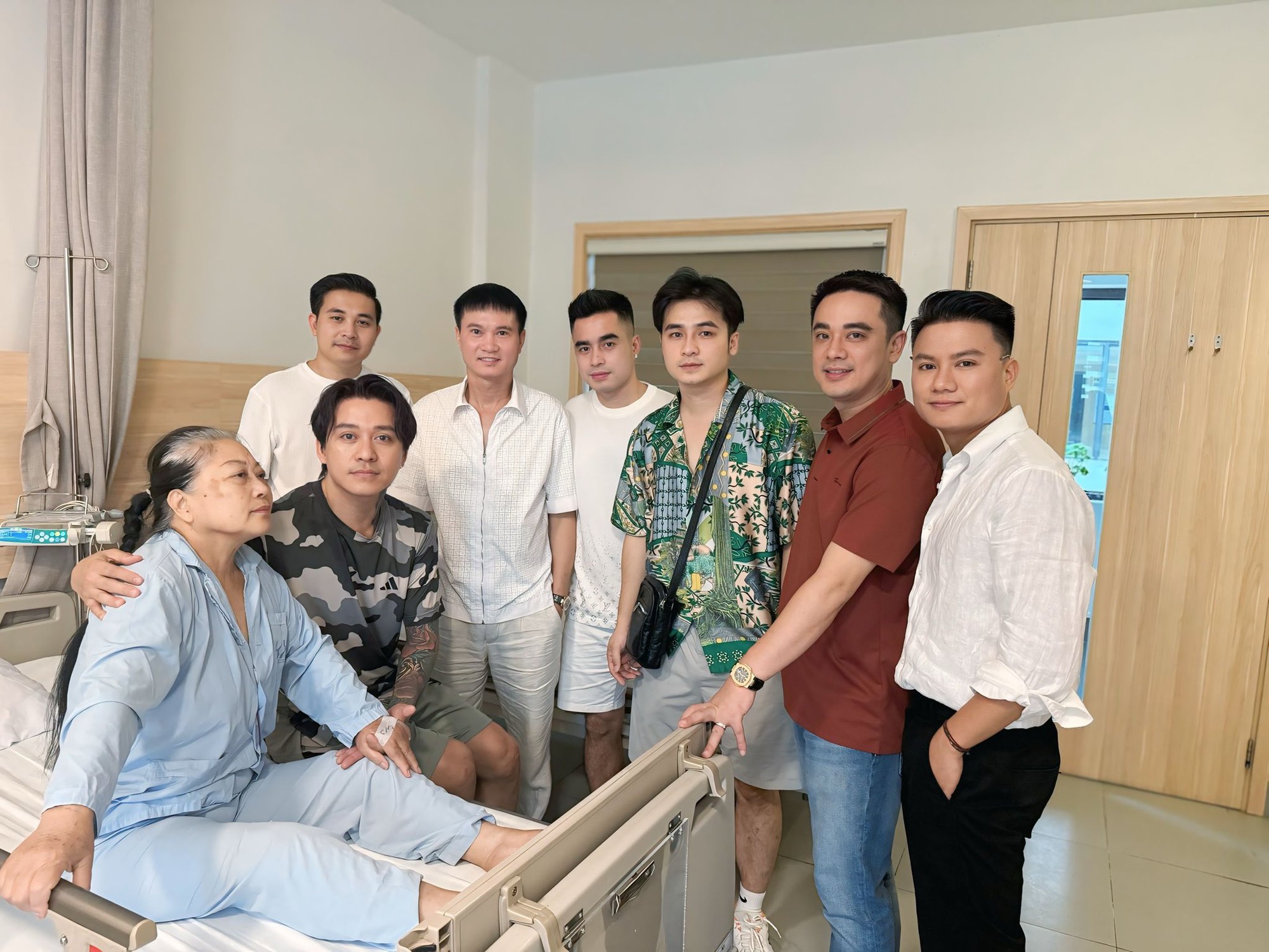 Nam ca sĩ thông báo hủy show vào phút chót, hình ảnh gây lo ngại - Ảnh 2.