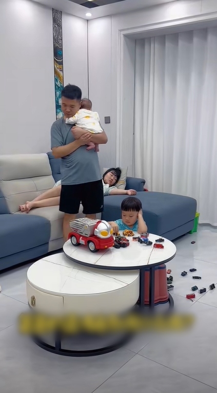Cô bé 3 tuổi biến khoảnh khắc căng thẳng thành tiếng cười - Ảnh 5.