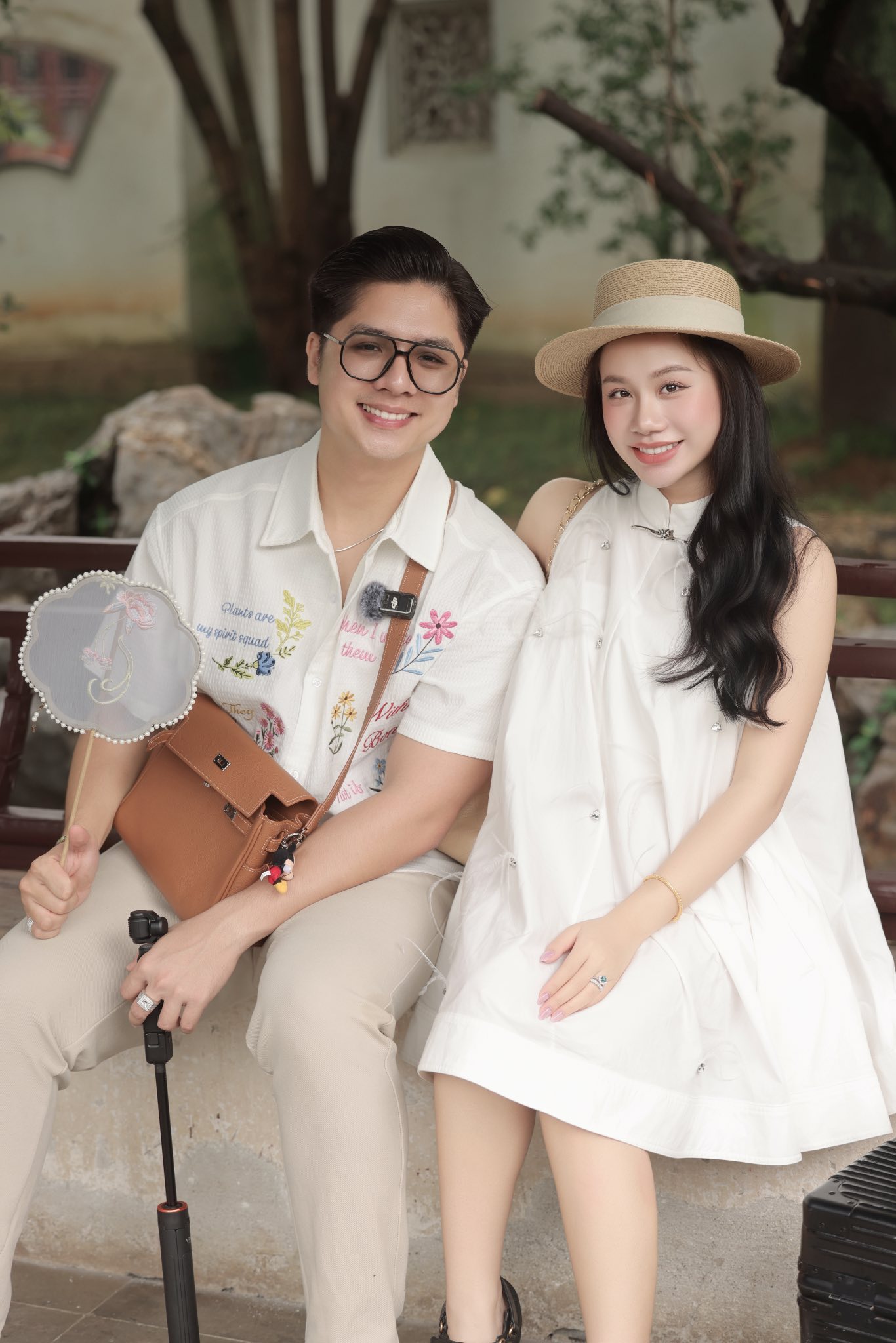 Chuyện hôn nhân thú vị của con rể tiệm vàng Đồng Tháp: Vợ đuổi ra ngoài chỉ vì đến trễ 10 phút - Ảnh 6.