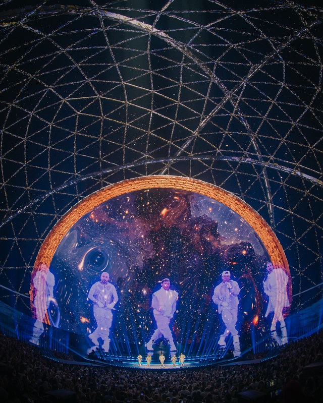Sự trở lại ấn tượng của nhóm nhạc huyền thoại: Backstreet Boys - Ảnh 9.