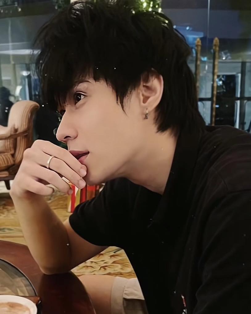 Em trai Quang Hùng MasterD gây chú ý tại mùa 2 của chương trình Anh Trai Say Hi - Ảnh 3.