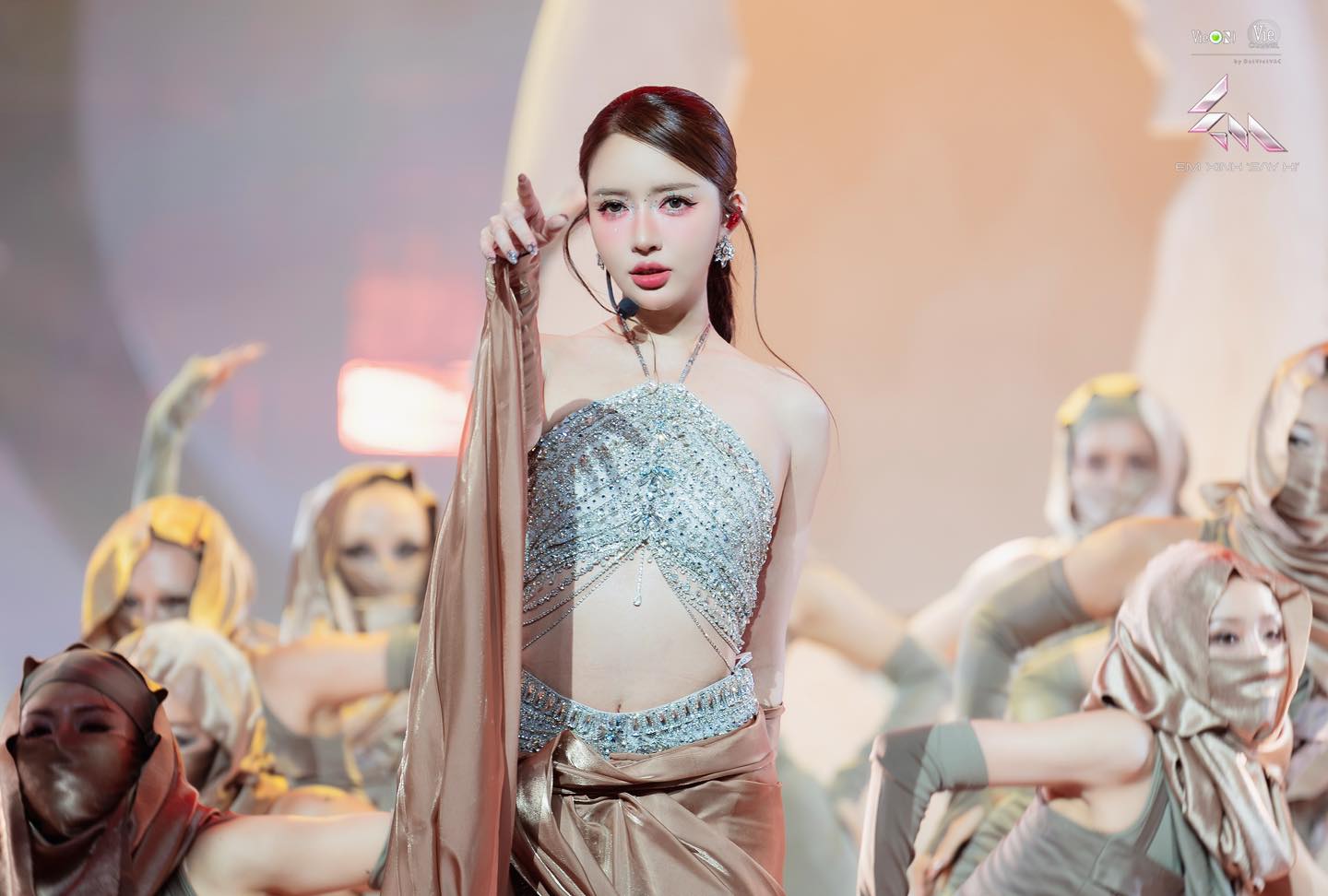 Bích Phương tại Chung kết Em Xinh