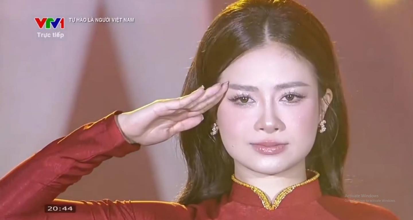 Khoảnh khắc Chào cờ của Dương Hoàng Yến khiến hàng triệu người thổn thức: Nhan sắc 10 điểm không có nhưng!- Ảnh 5.