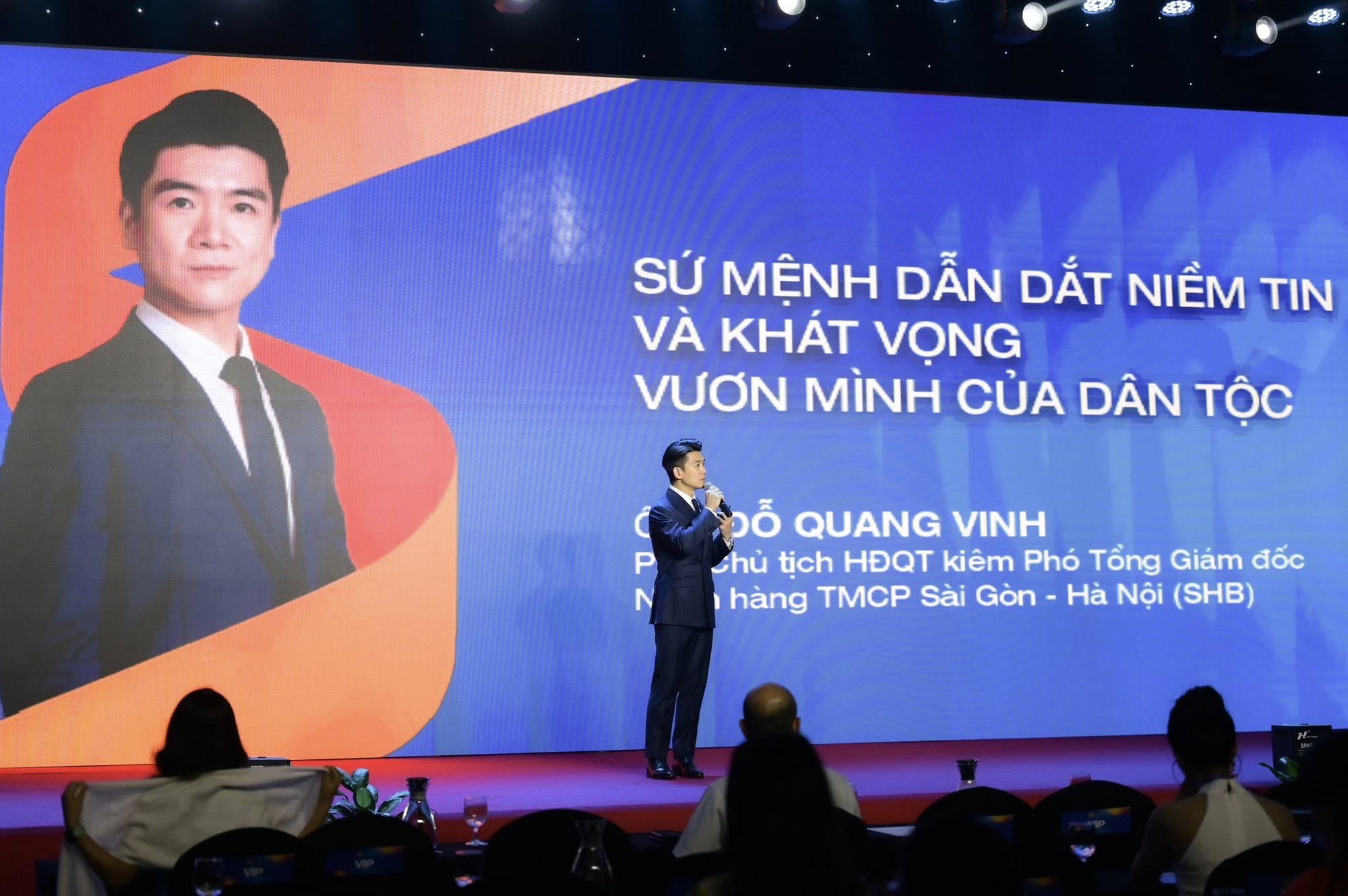 Phó Tổng Giám Đốc Đỗ Quang Vinh tại hội nghị KOL toàn quốc - Ảnh 1.
