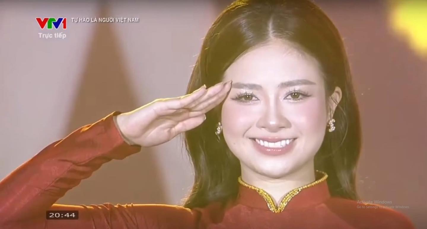 Khoảnh khắc Chào cờ của Dương Hoàng Yến khiến hàng triệu người thổn thức: Nhan sắc 10 điểm không có nhưng!- Ảnh 6.