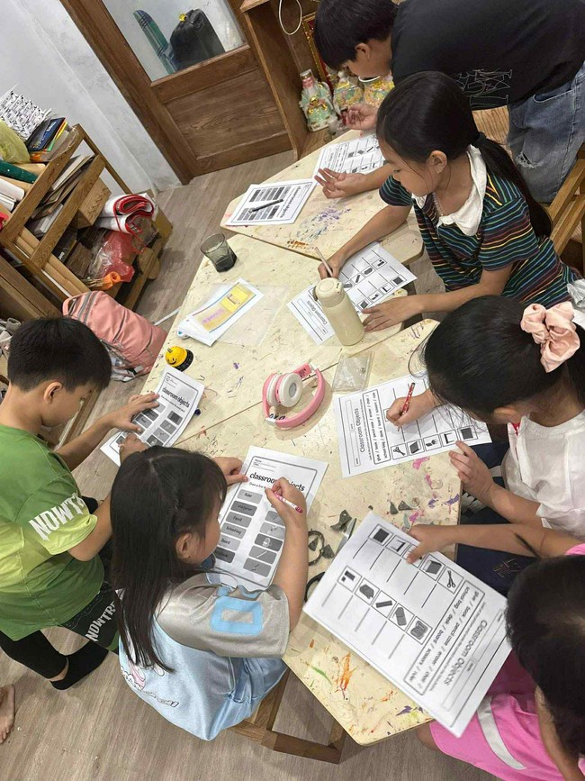 Cô bé lớp 6 ở Đồng Nai tự kiếm 2 chỉ vàng tặng mẹ: Bí quyết thành công từ cách nuôi dạy đặc biệt - Ảnh 3.