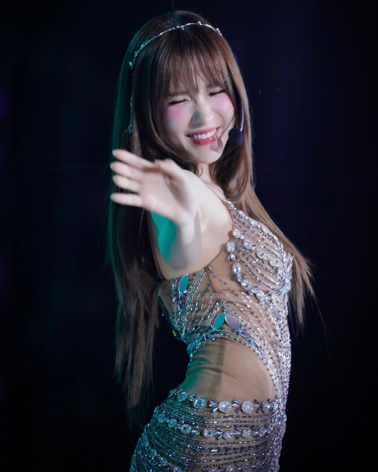 Thiều Bảo Trâm bị chê hát không bằng 1 Em Xinh, vừa mới comeback đã 2 lần “mất hit”- Ảnh 6.