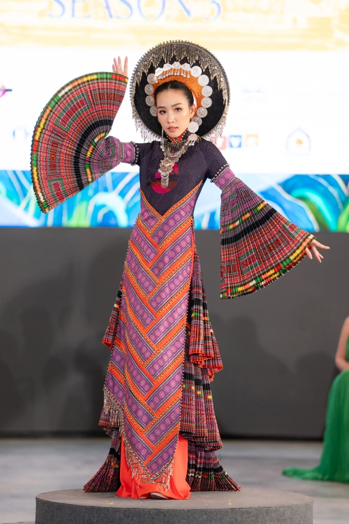 Hoa hậu, á hậu catwalk với áo dài tại Lễ hội di sản áo dài - 12