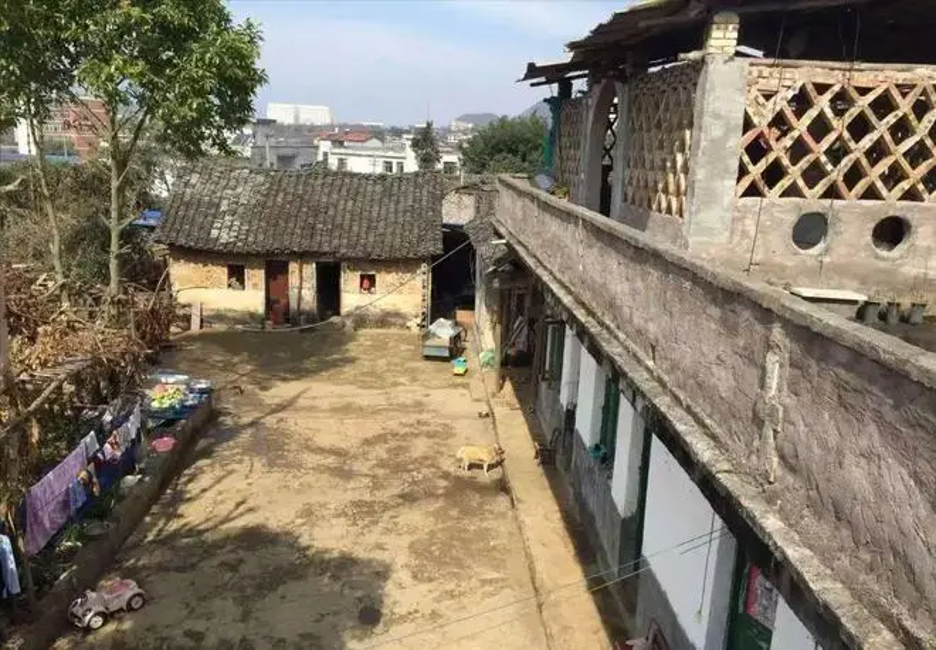 Ngôi nhà ban đầu của gia đình họ Trần