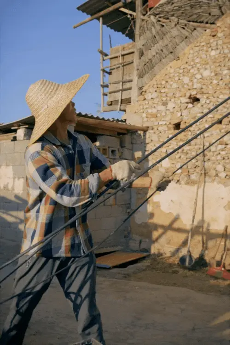 Tòa lâu đài giữa vùng quê