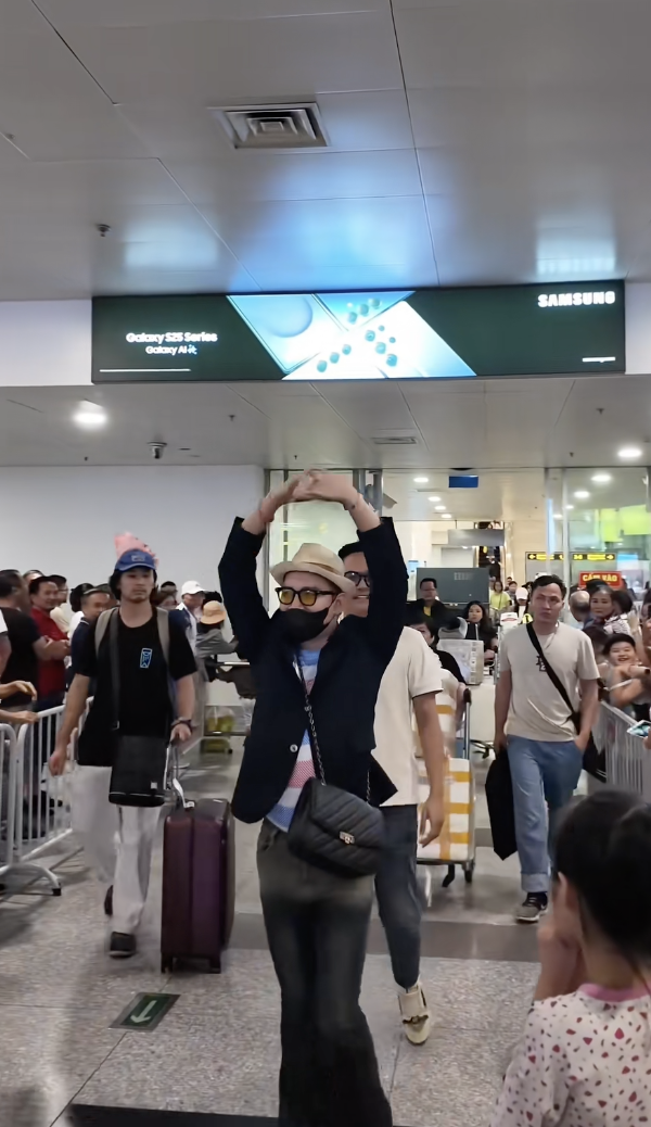 Thái Hòa cosplay G-Dragon