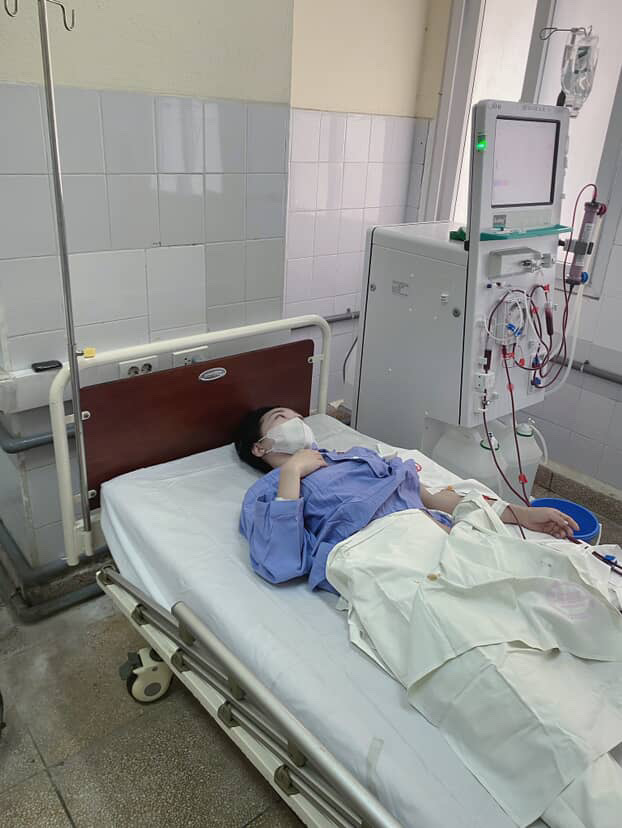 Mẹ hiến thận cho con gái 27 tuổi mắc suy thận giai đoạn cuối: Hành trình đầy nghị lực - Ảnh 3.