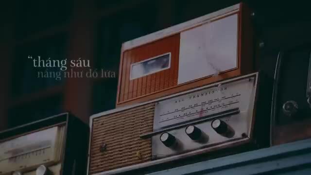 Bài ca tháng sáu - Hà Trần