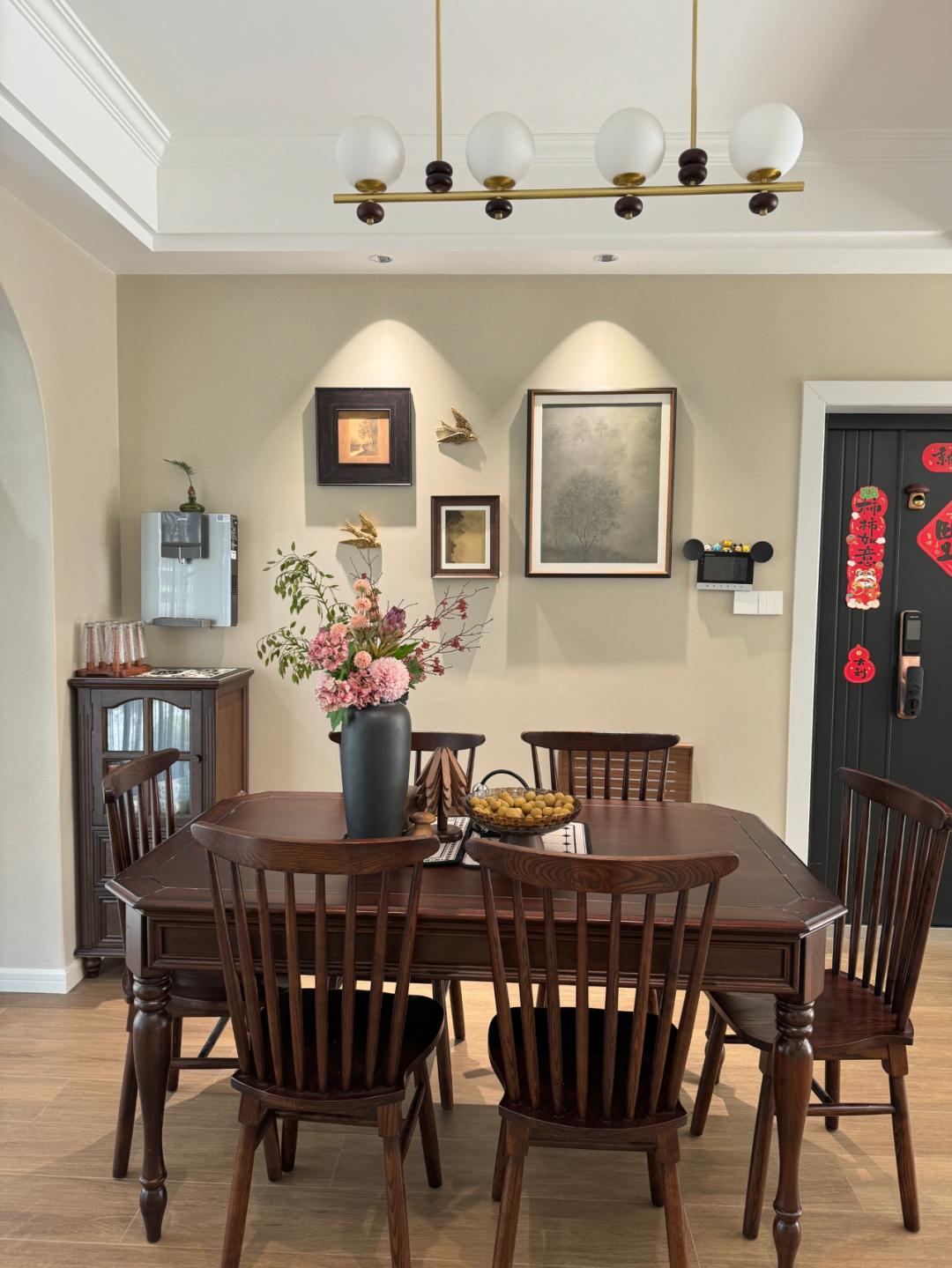 Người phụ nữ sống một mình trong căn hộ 101m² suốt 5 năm và bí quyết giữ nhà luôn sạch đẹp - Ảnh 5.