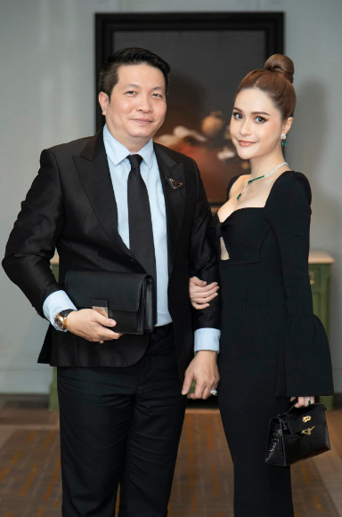 Thông báo chính thức từ cặp vợ chồng đại gia tại quận 7 - Ảnh 1.