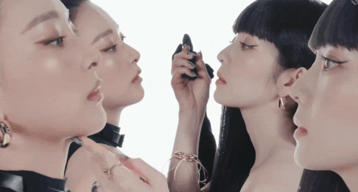 Sự suy giảm của hai ngôi sao nổi tiếng Hàn Quốc: Irene và Seulgi