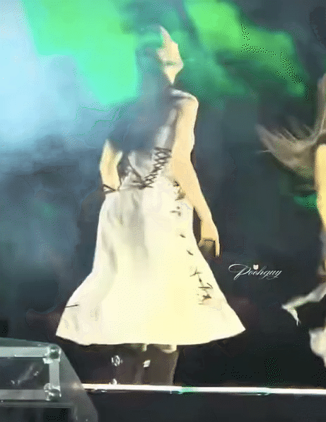 Jisoo BLACKPINK gặp phải điều gì?- Ảnh 7.