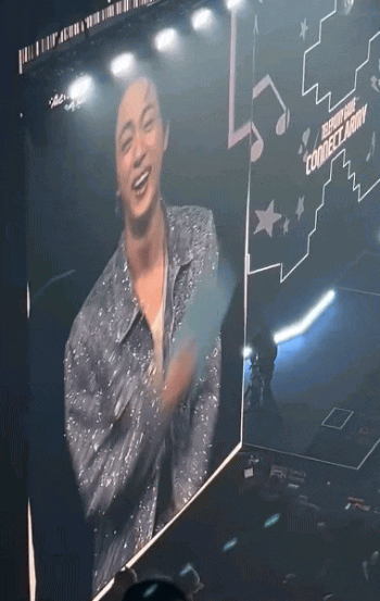 Sự cố ngoại tình tại concert Coldplay trở thành hiện tượng hài hước, đến BLACKPINK - BTS cũng không ngại mỉa mai- Ảnh 5.