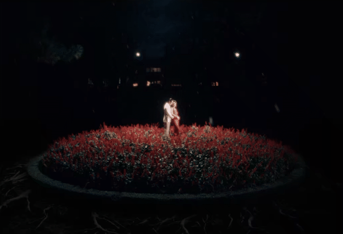 Hình ảnh trong MV Ướt Lòng