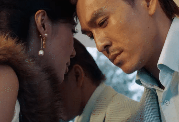 Hình ảnh trong MV Ướt Lòng