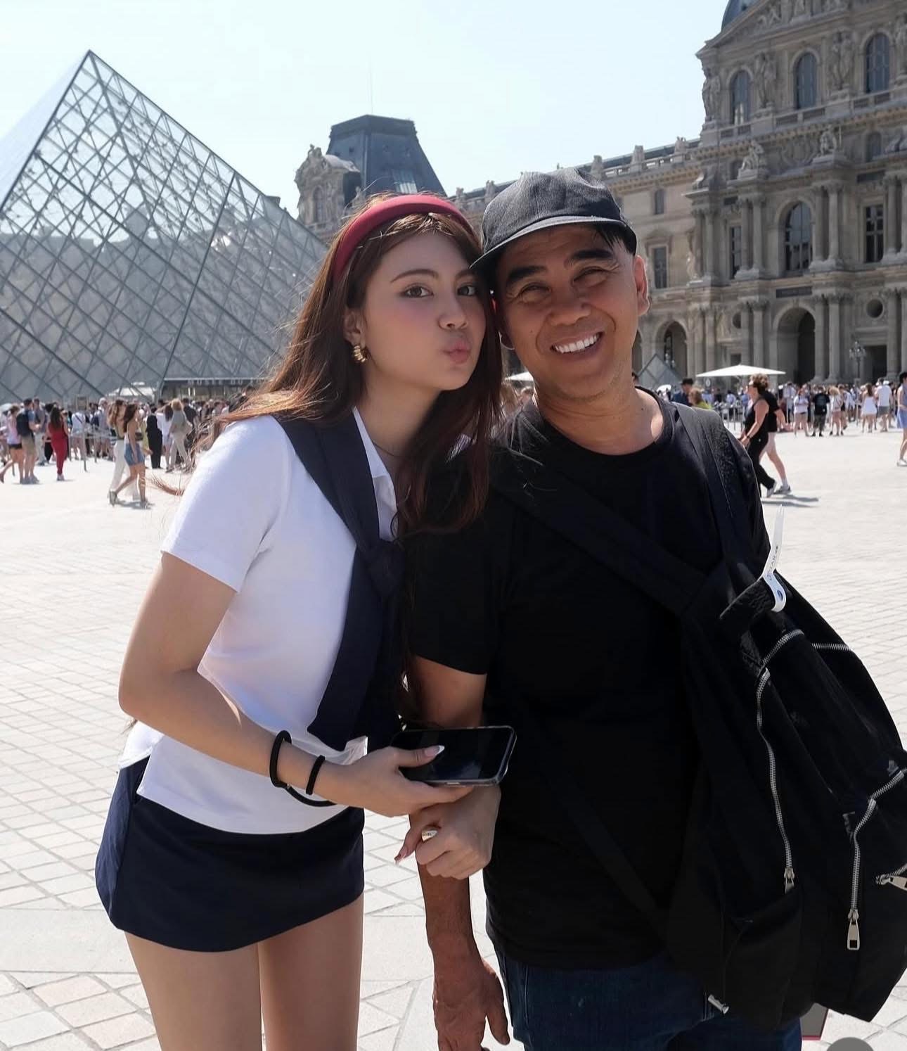 Hạt Dẻ tại Paris - Ảnh 2.