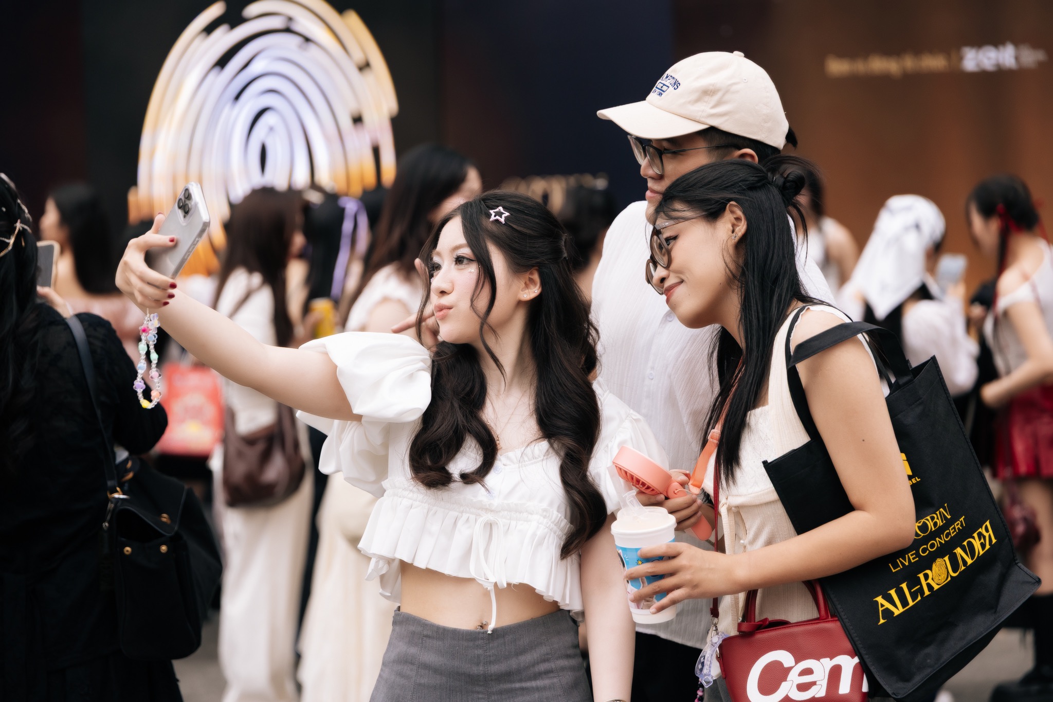 SOOBIN thể hiện tài năng đa dạng trong concert đầu tay.