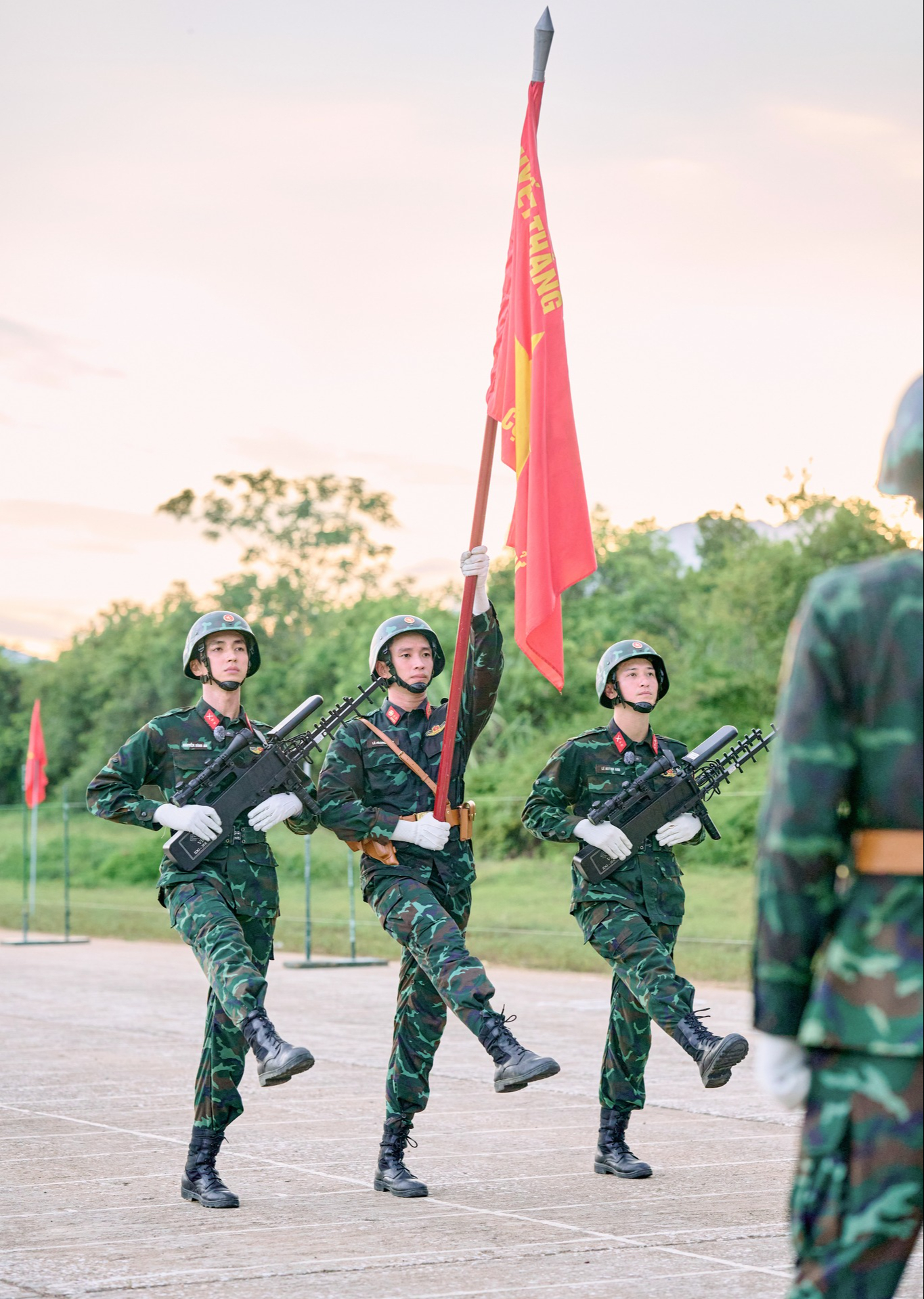 Hành động chuyên nghiệp của Thượng Úy Lê Hoàng Hiệp - Ảnh 2.