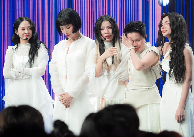 Đội LyHan Gặp Khó Khăn Sau Live Stage 4 Của Chương Trình Em Xinh Say Hi - Ảnh 1.