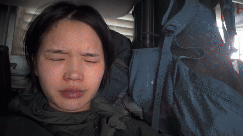 Cô gái Hàn Quốc trải nghiệm đi tàu hỏa ở Ấn Độ một mình