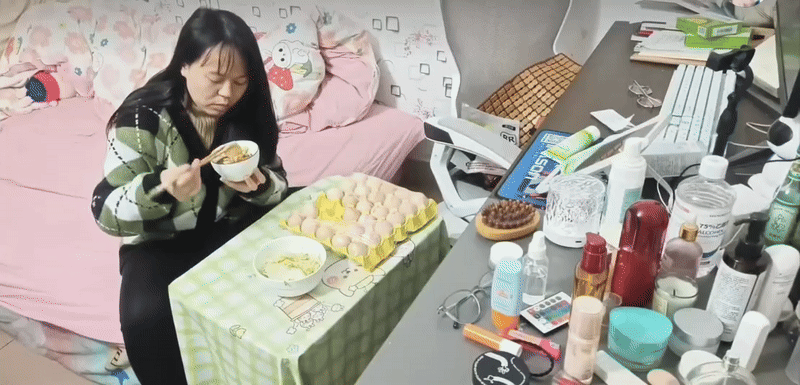 Cô gái 21 triệu đồng chỉ tiêu 40k mỗi ngày: Bí quyết tiết kiệm gây sốt mạng xã hội - Ảnh 1.