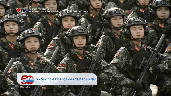 Khối nữ cảnh sát đặc nhiệm: Hình ảnh ấn tượng trên sóng truyền hình và những khoảnh khắc thú vị phía sau - Ảnh 1.